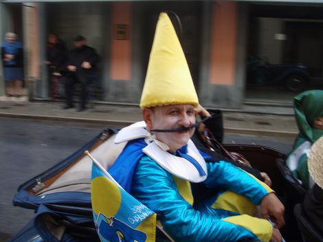 Ingrandisci la foto